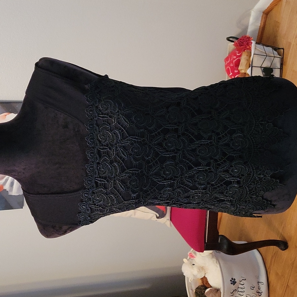 Black lace tank top